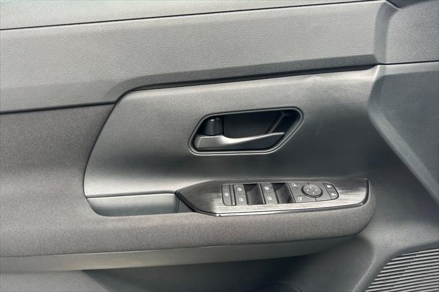 new 2025 Nissan Kicks car, priced at $23,680