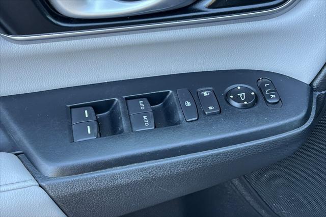 used 2022 Honda CR-V Hybrid car, priced at $31,817