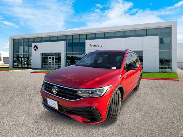 new 2024 Volkswagen Tiguan car, priced at $33,018