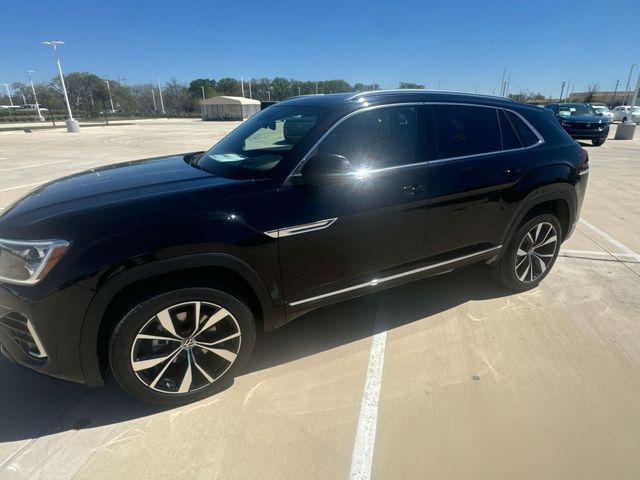 new 2025 Volkswagen Atlas Cross Sport car, priced at $50,896