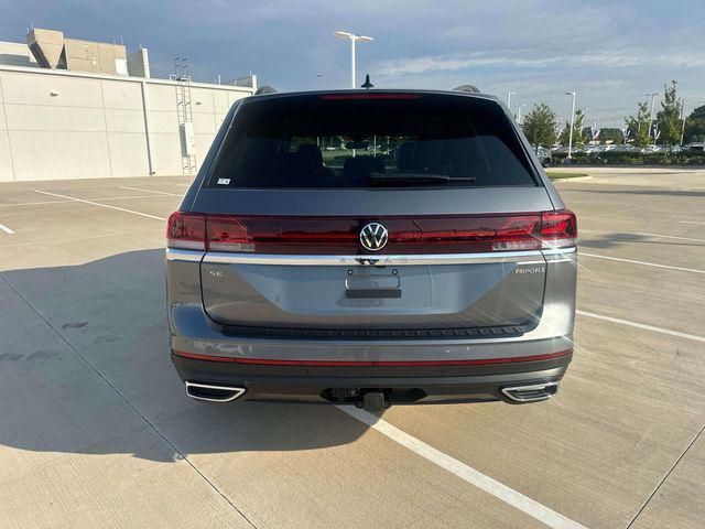 new 2024 Volkswagen Atlas car, priced at $38,690