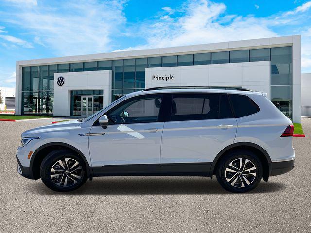 new 2024 Volkswagen Tiguan car, priced at $27,358