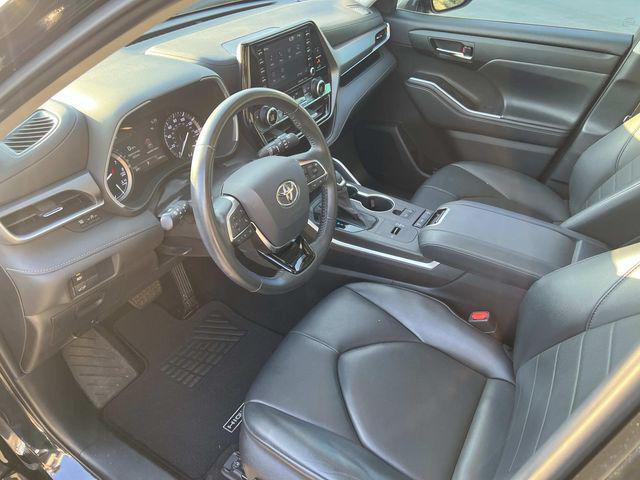 used 2021 Toyota Highlander car, priced at $30,651