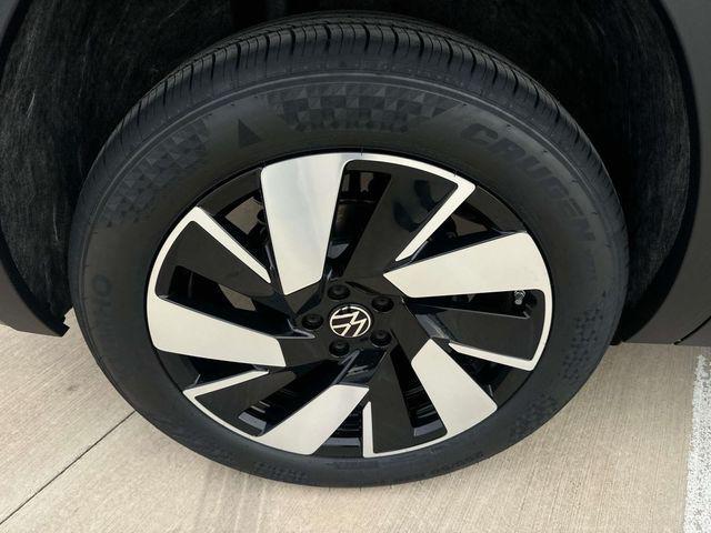 new 2025 Volkswagen Atlas Cross Sport car, priced at $47,296