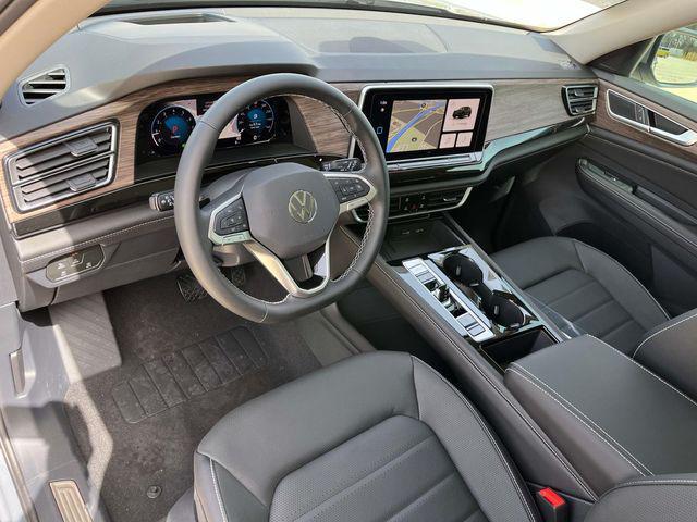new 2025 Volkswagen Atlas car, priced at $48,068