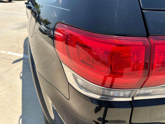 used 2016 Jeep Grand Cherokee car, priced at $10,990