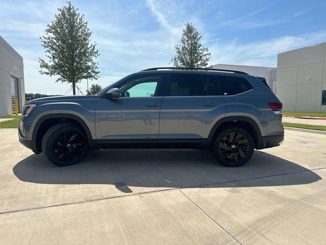 new 2024 Volkswagen Atlas car, priced at $38,690