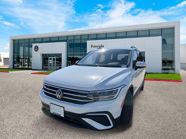 new 2024 Volkswagen Tiguan car, priced at $27,024