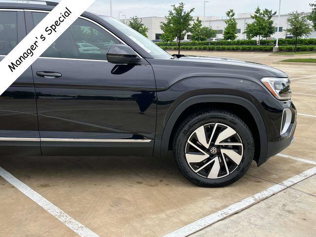 new 2025 Volkswagen Atlas car, priced at $46,534