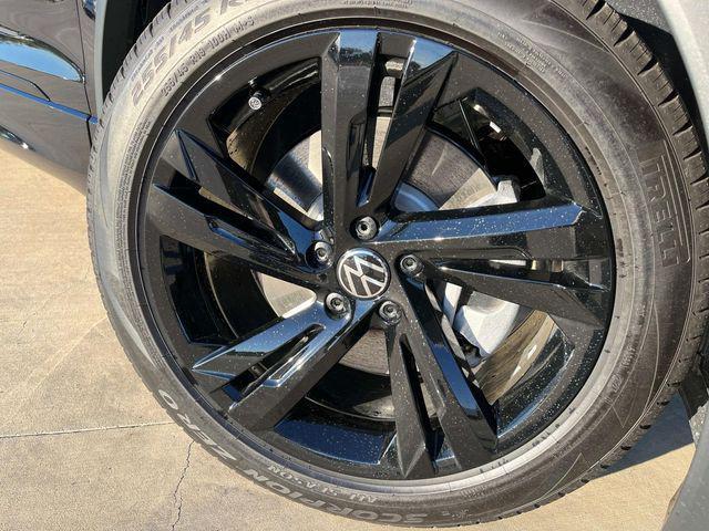 new 2024 Volkswagen Tiguan car, priced at $29,823