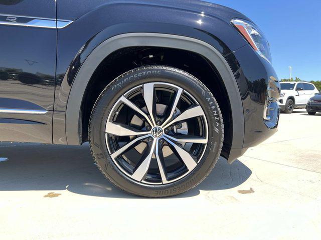new 2026 Volkswagen Atlas car, priced at $54,182