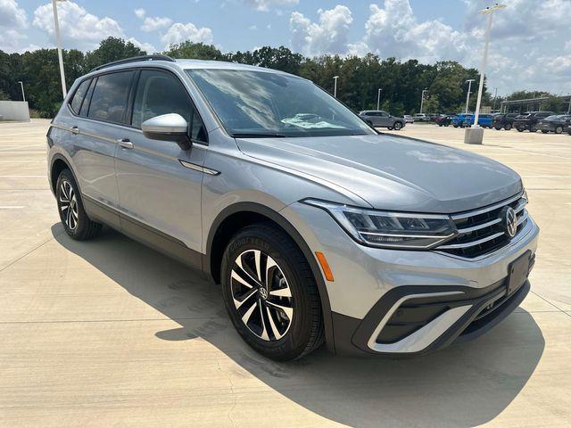 new 2024 Volkswagen Tiguan car, priced at $27,005