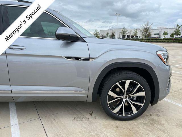 new 2025 Volkswagen Atlas car, priced at $51,971