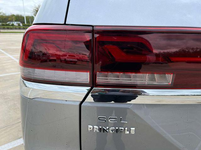 new 2025 Volkswagen Atlas car, priced at $52,470
