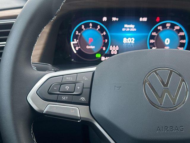 new 2024 Volkswagen Atlas car, priced at $39,032