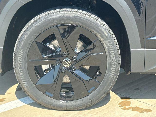 new 2025 Volkswagen Taos car, priced at $28,500