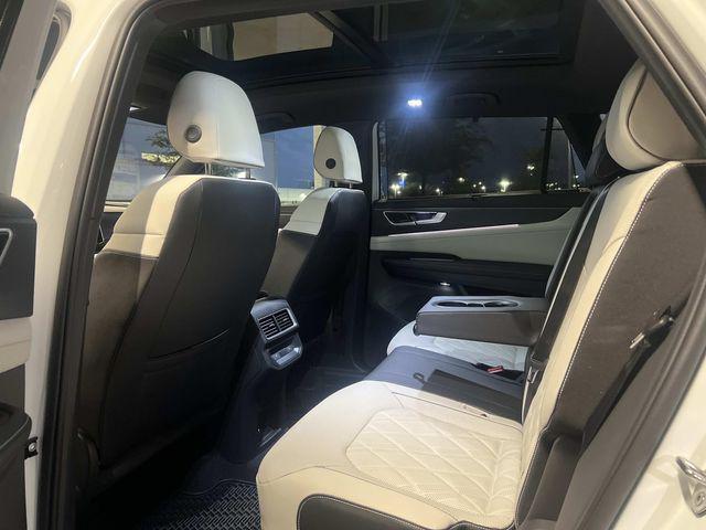 new 2026 Volkswagen Atlas Cross Sport car, priced at $53,907