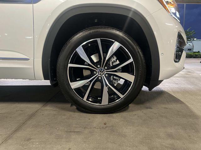 new 2026 Volkswagen Atlas Cross Sport car, priced at $53,907