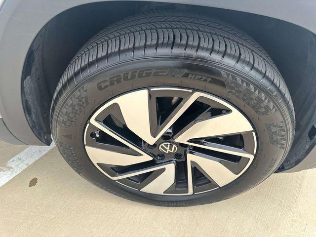 new 2025 Volkswagen Atlas car, priced at $44,802