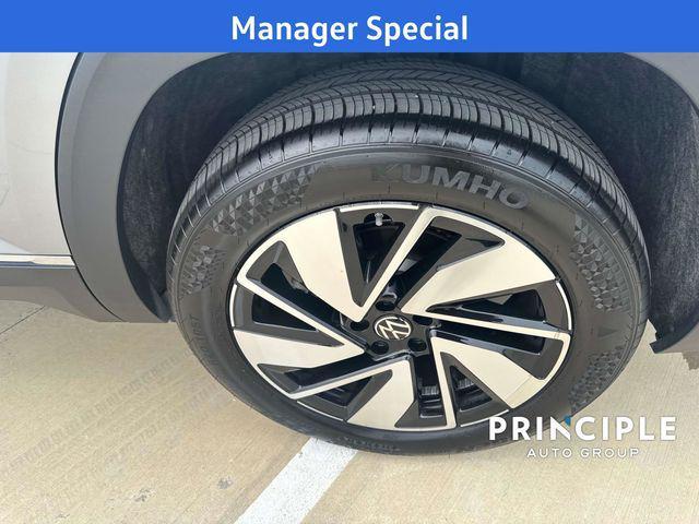 new 2025 Volkswagen Atlas car, priced at $41,994