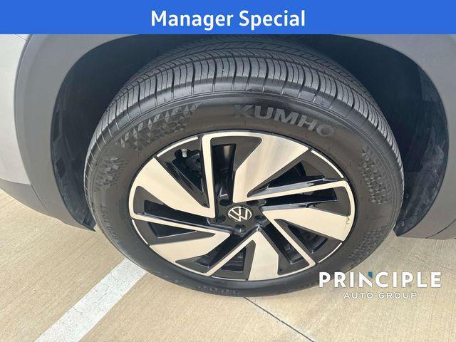 new 2025 Volkswagen Atlas car, priced at $41,994