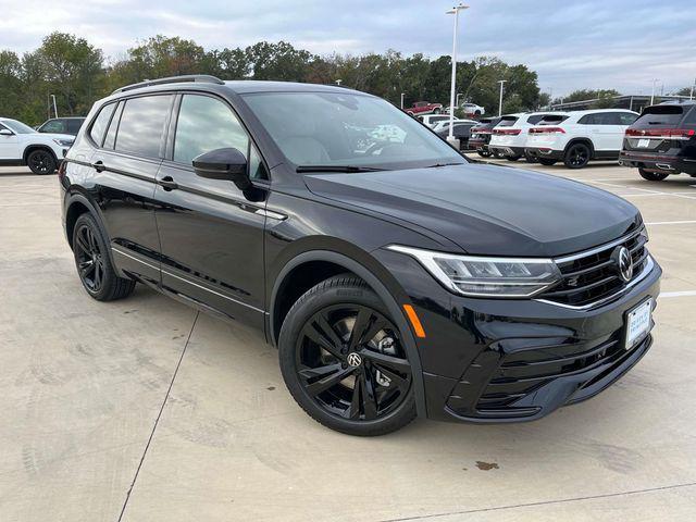 new 2024 Volkswagen Tiguan car, priced at $32,532