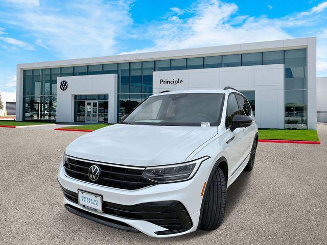 new 2024 Volkswagen Tiguan car, priced at $33,018