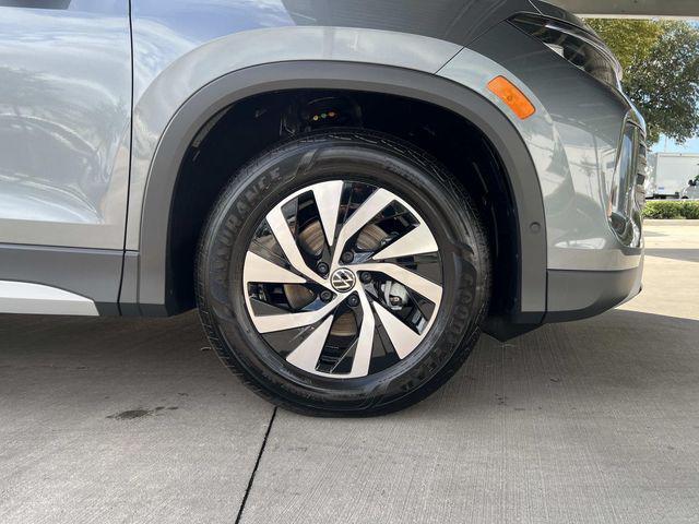 new 2025 Volkswagen Tiguan car, priced at $29,751