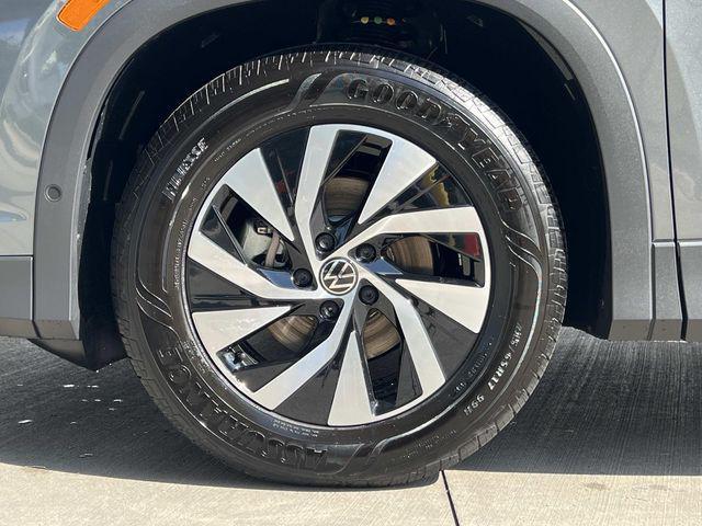 new 2025 Volkswagen Tiguan car, priced at $29,751