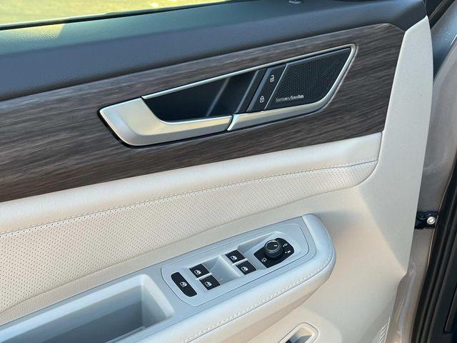 new 2026 Volkswagen Atlas car, priced at $54,429