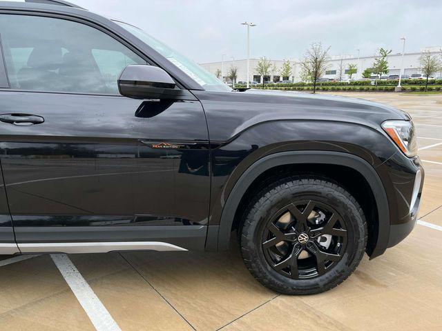 new 2025 Volkswagen Atlas car, priced at $46,225