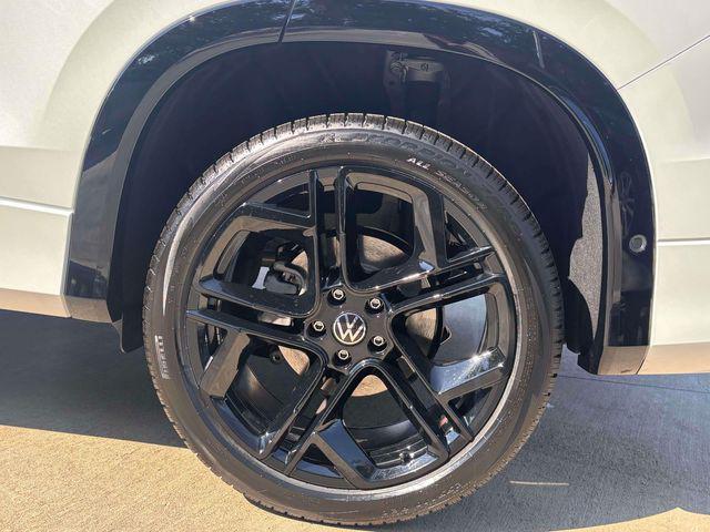 new 2025 Volkswagen Tiguan car, priced at $35,991