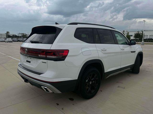 new 2024 Volkswagen Atlas car, priced at $40,988