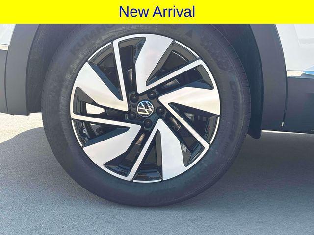 new 2026 Volkswagen Atlas car, priced at $50,223