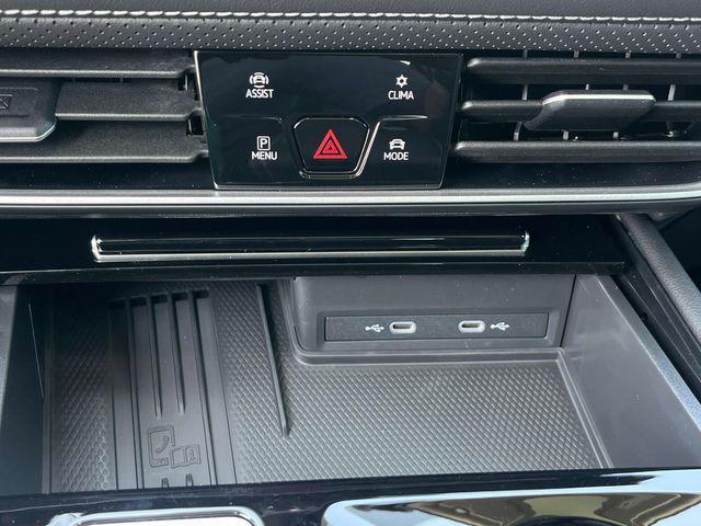new 2025 Volkswagen Atlas car, priced at $52,446