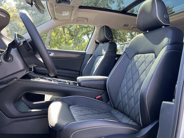 new 2026 Volkswagen Atlas car, priced at $54,268