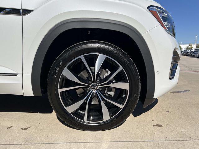 new 2026 Volkswagen Atlas car, priced at $54,268