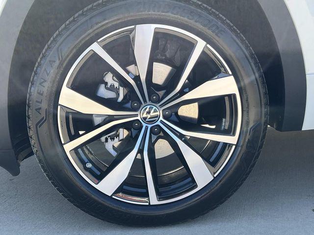 new 2026 Volkswagen Atlas car, priced at $54,268