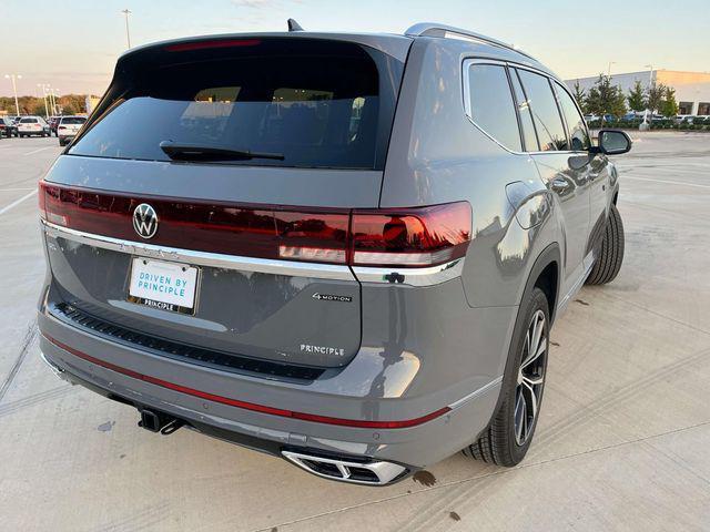 new 2025 Volkswagen Atlas car, priced at $53,676