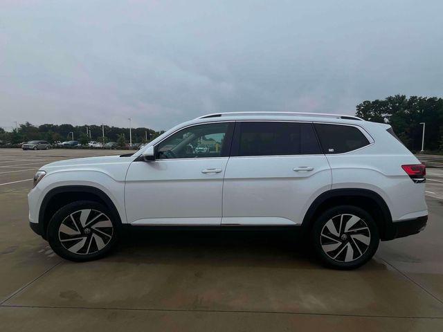 new 2024 Volkswagen Atlas car, priced at $43,388