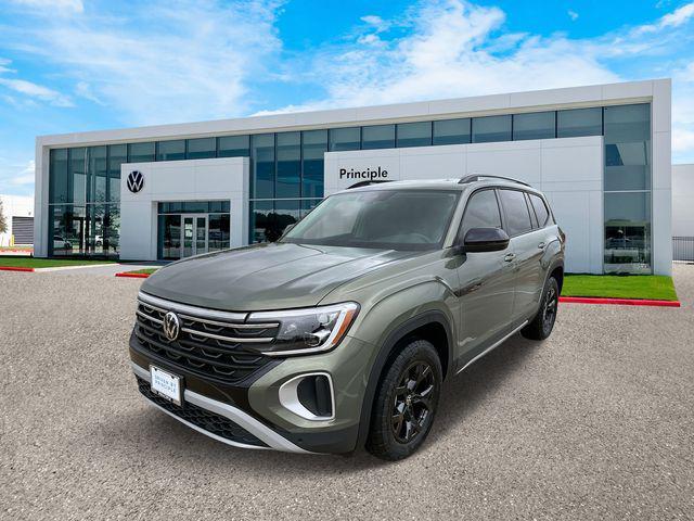 new 2025 Volkswagen Atlas car, priced at $46,225