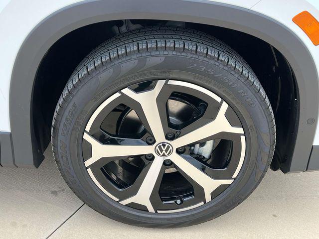 new 2025 Volkswagen Tiguan car, priced at $34,216