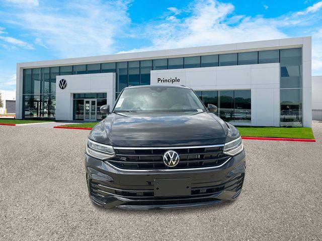 new 2024 Volkswagen Tiguan car, priced at $32,288