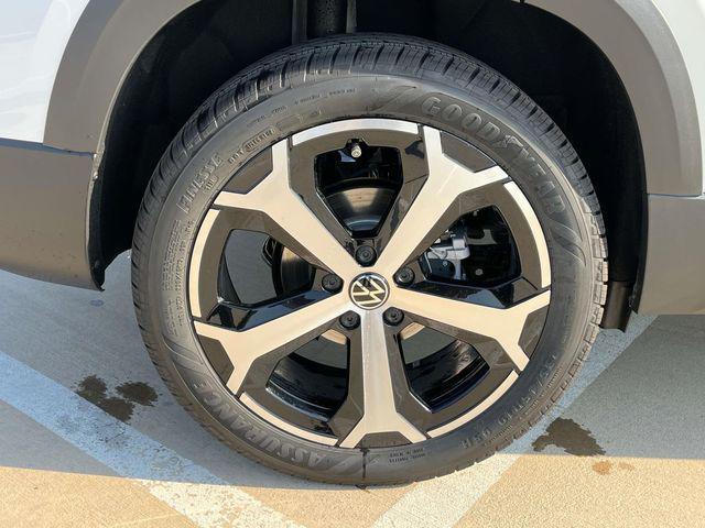 new 2025 Volkswagen Taos car, priced at $35,008