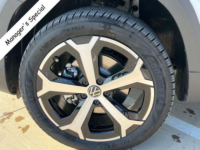 new 2025 Volkswagen Taos car, priced at $36,009