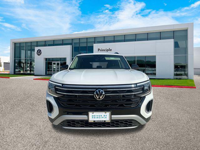 new 2025 Volkswagen Atlas car, priced at $45,404