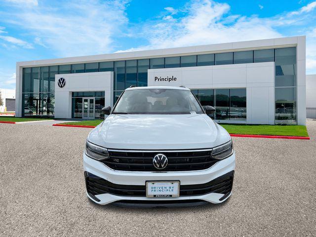 new 2024 Volkswagen Tiguan car, priced at $33,018