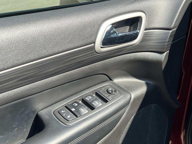 used 2021 Jeep Grand Cherokee car, priced at $21,787