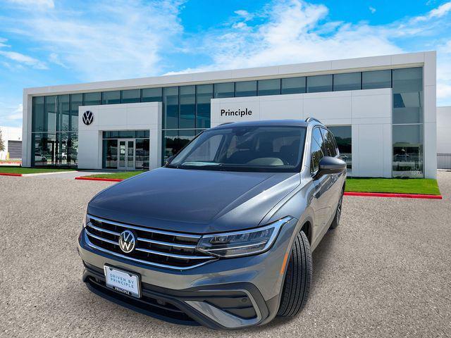 new 2024 Volkswagen Tiguan car, priced at $27,024