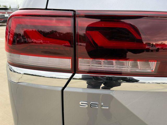 new 2025 Volkswagen Atlas car, priced at $51,997